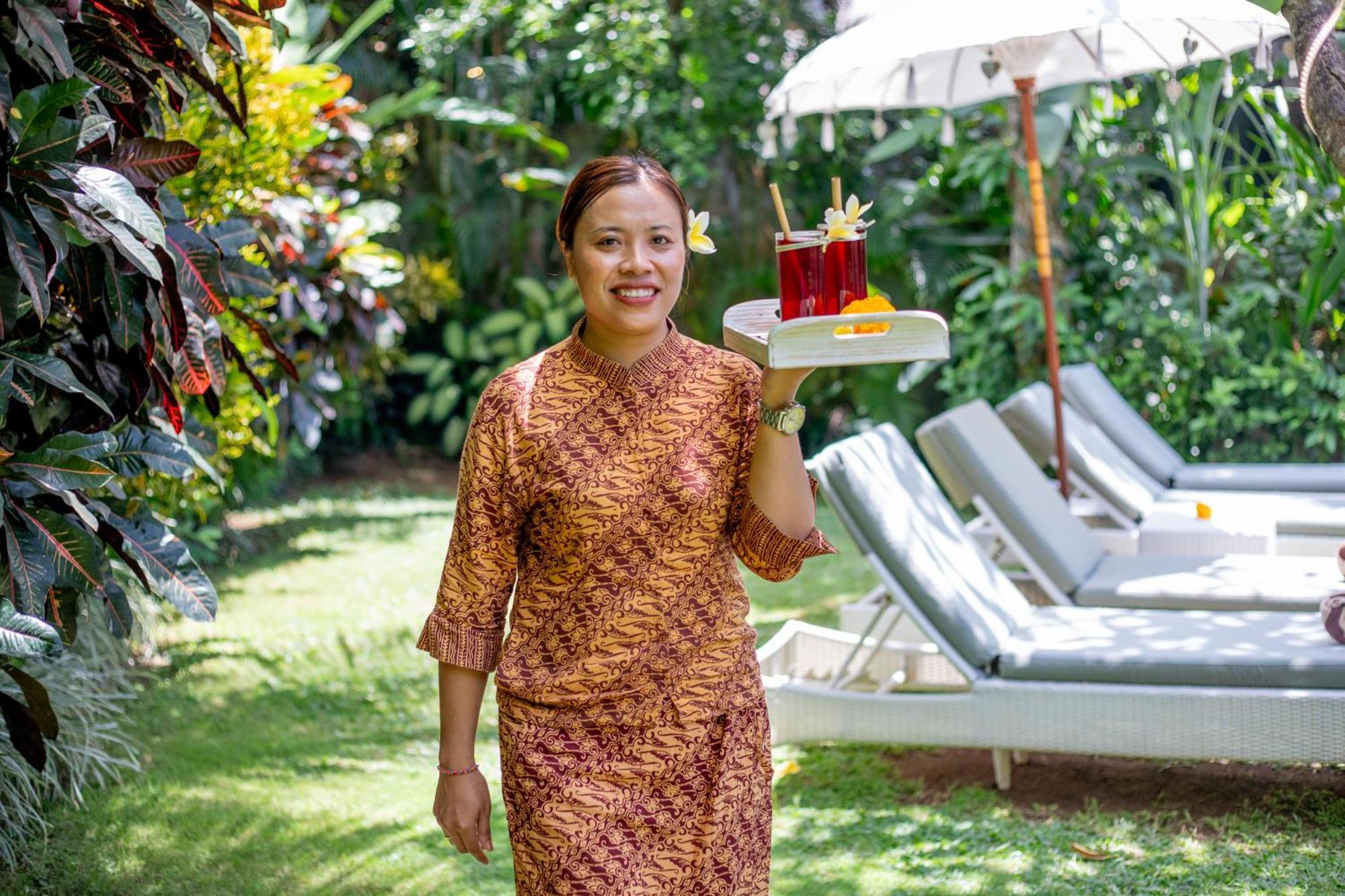 Villa Lodek Deluxe Seminyak  Luaran gambar