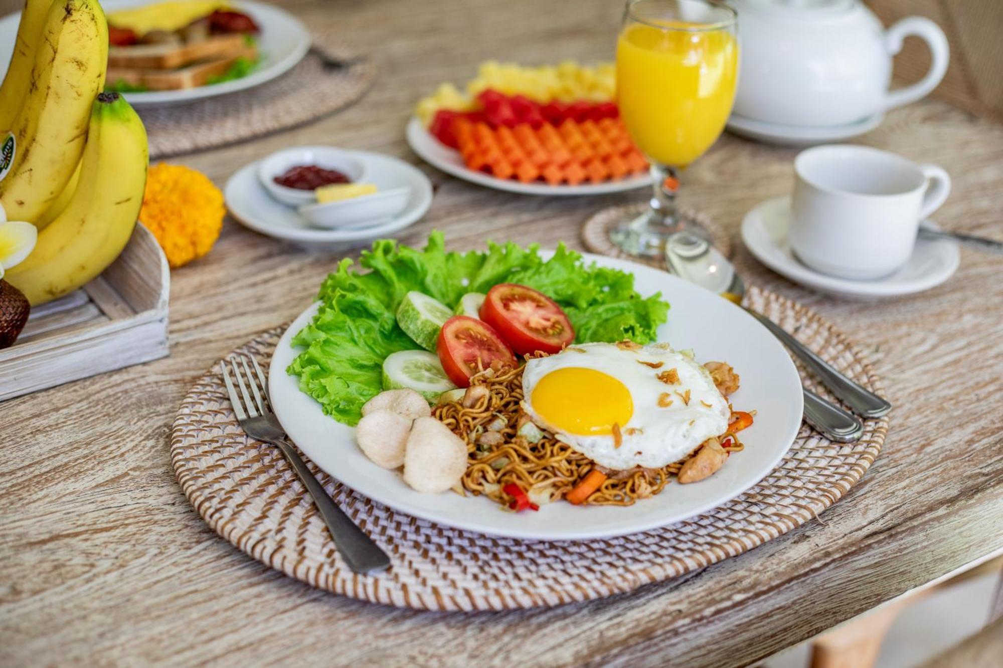 Villa Lodek Deluxe Seminyak  Luaran gambar