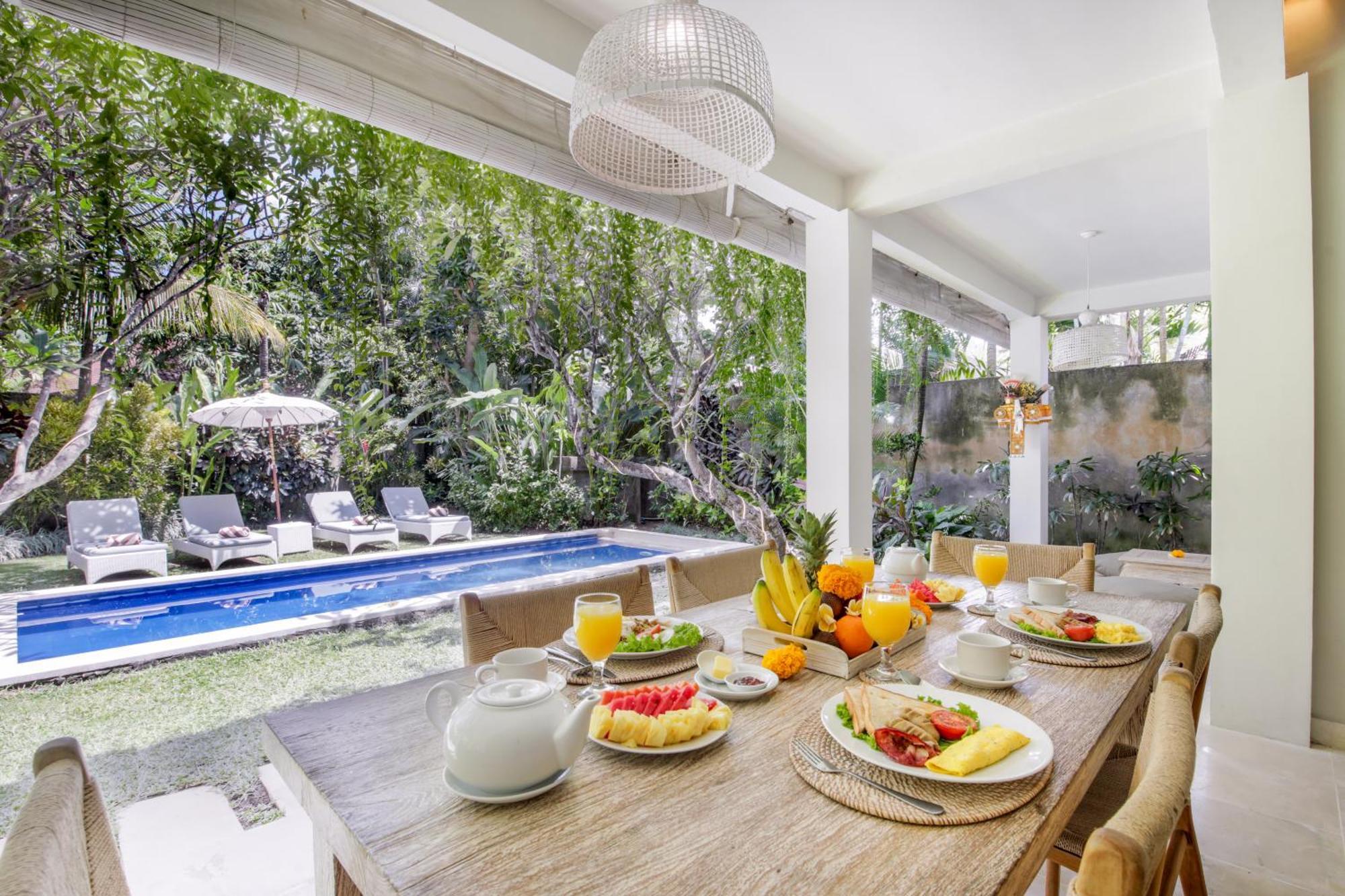 Villa Lodek Deluxe Seminyak  Luaran gambar