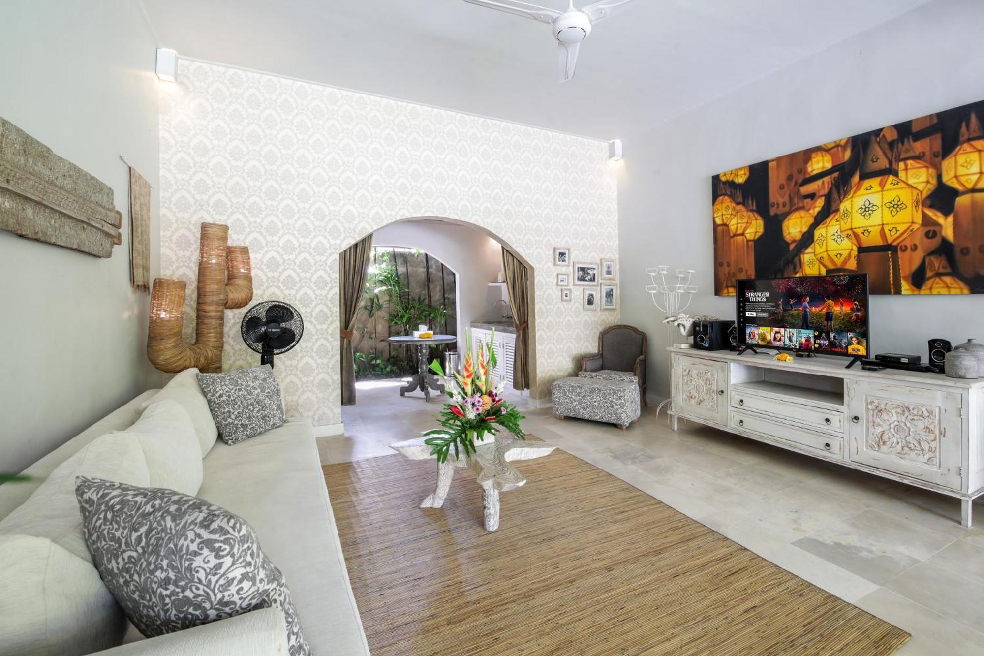 Villa Lodek Deluxe Seminyak  Luaran gambar