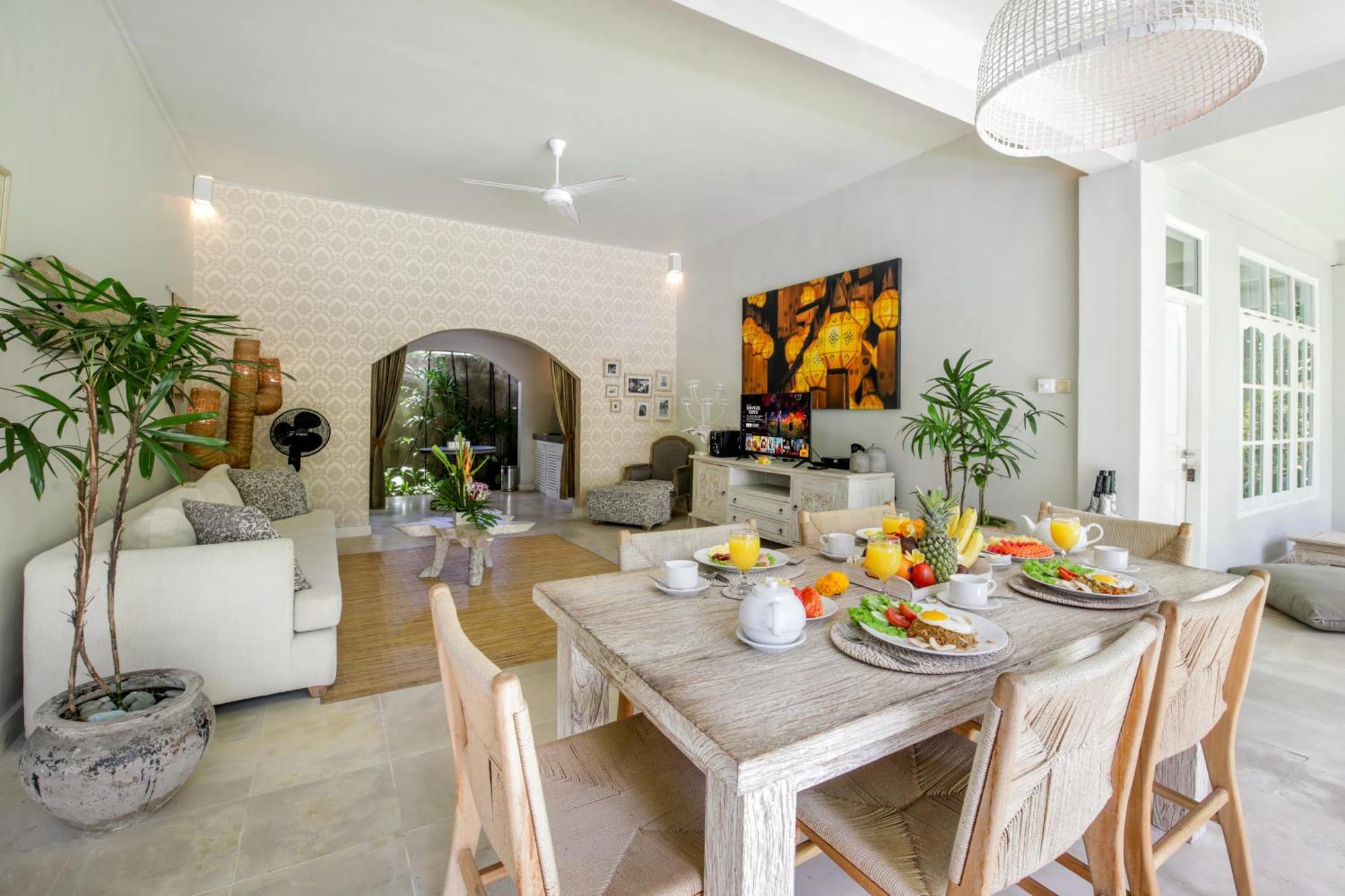 Villa Lodek Deluxe Seminyak  Luaran gambar