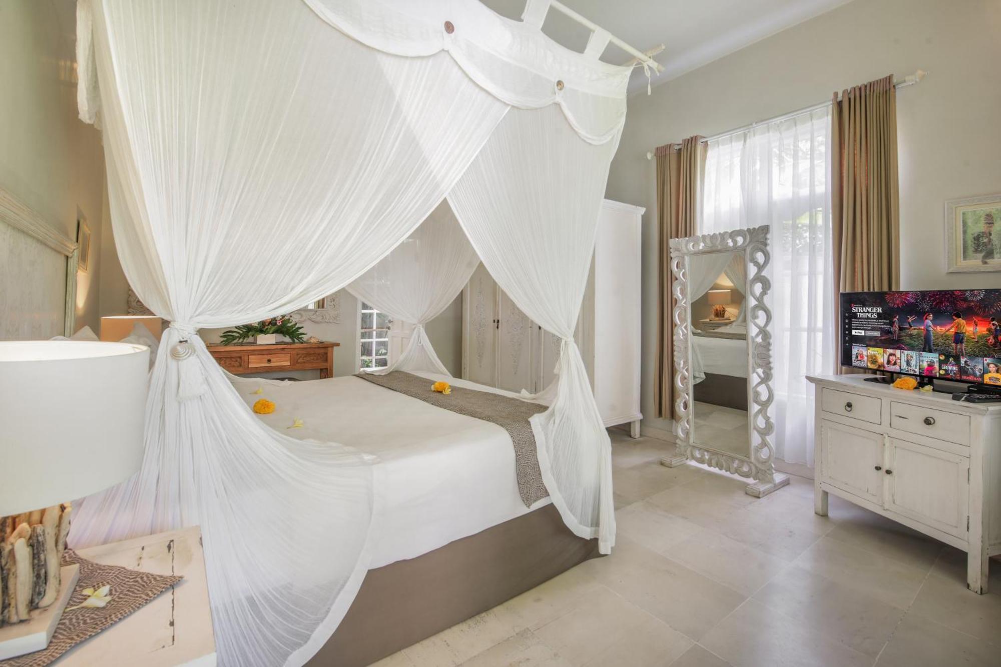 Villa Lodek Deluxe Seminyak  Luaran gambar