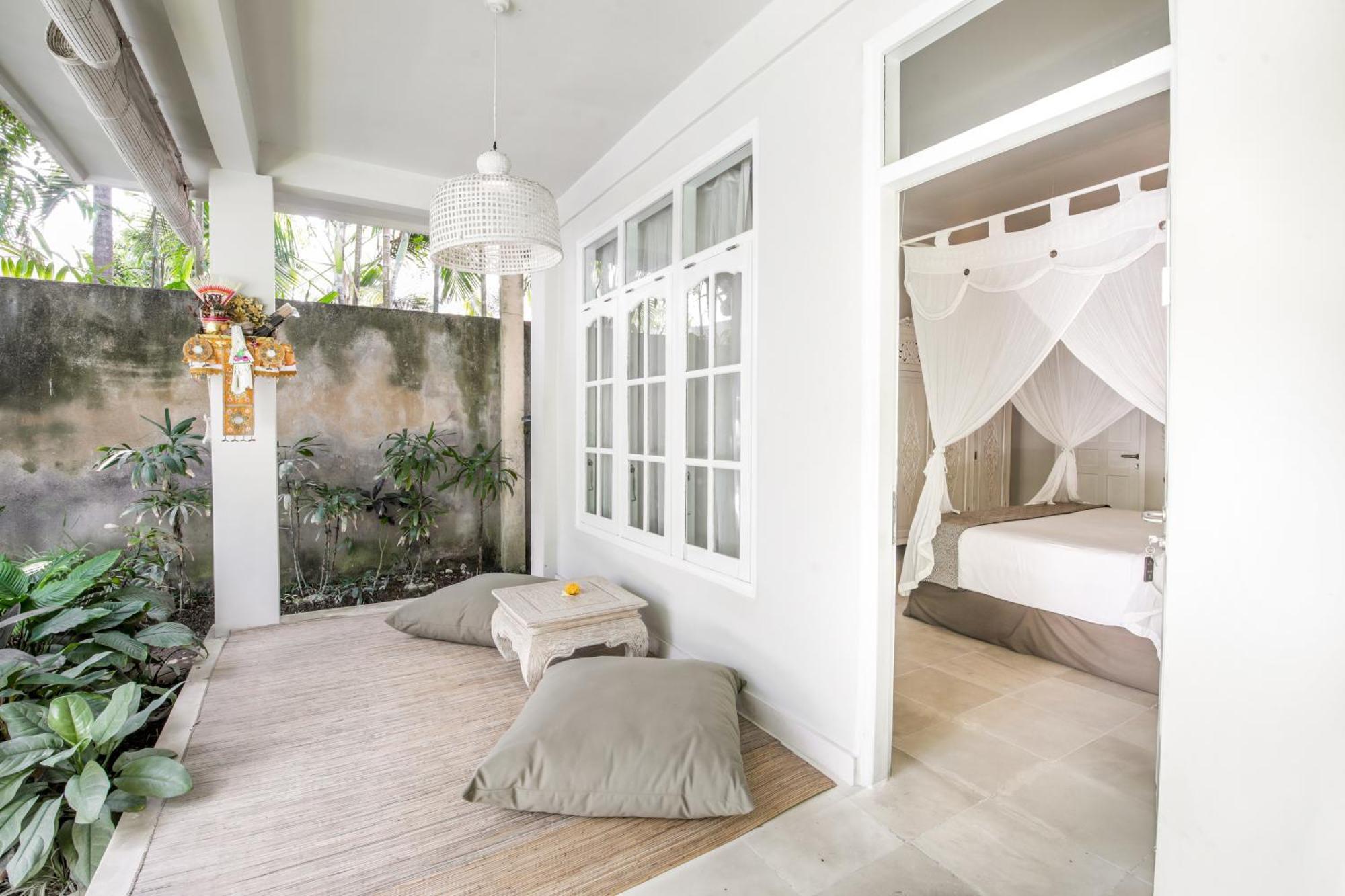 Villa Lodek Deluxe Seminyak  Luaran gambar
