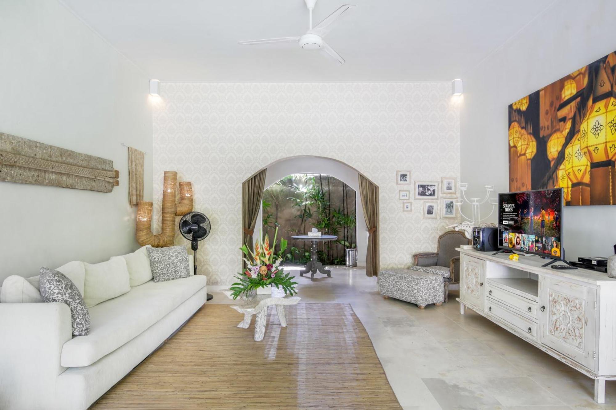 Villa Lodek Deluxe Seminyak  Luaran gambar