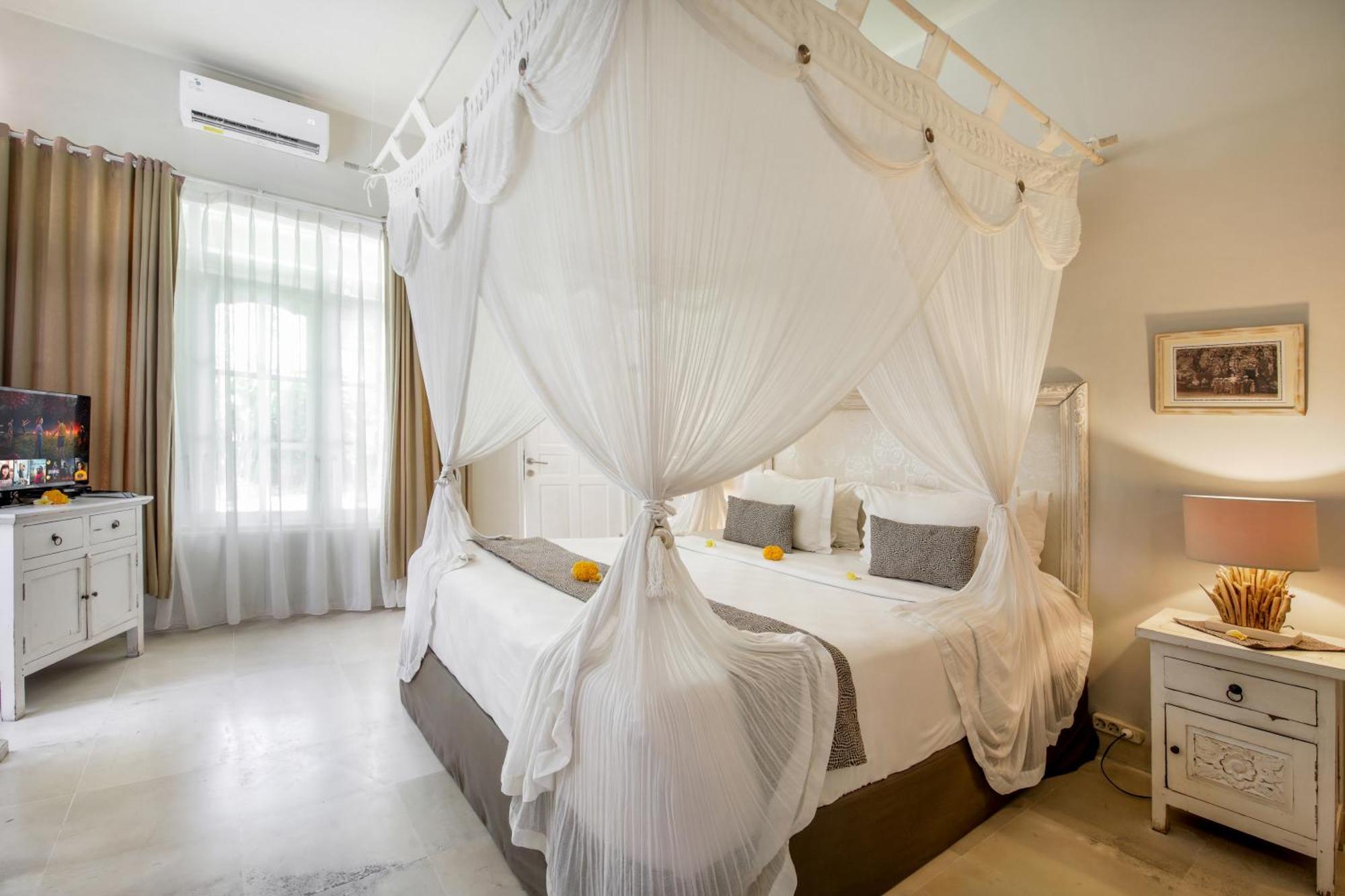 Villa Lodek Deluxe Seminyak  Luaran gambar
