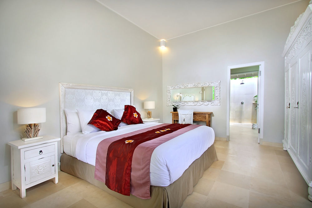 Villa Lodek Deluxe Seminyak  Luaran gambar