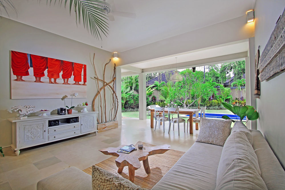 Villa Lodek Deluxe Seminyak  Luaran gambar